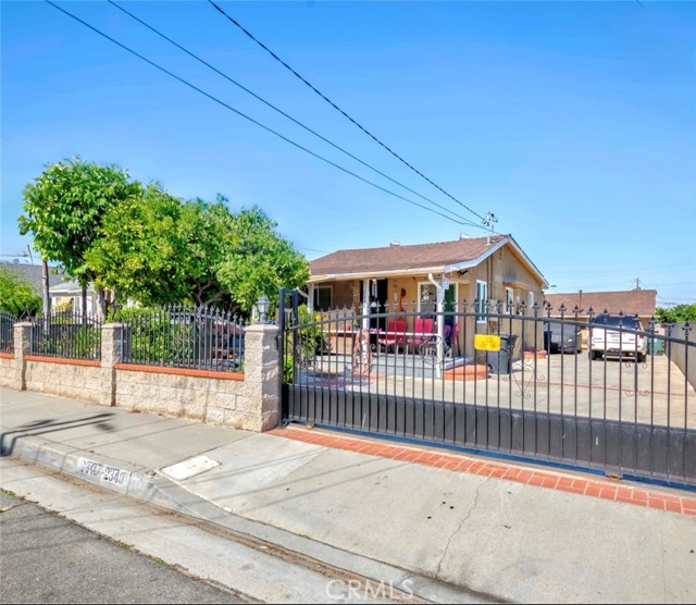 Photo of 2340 Pine St