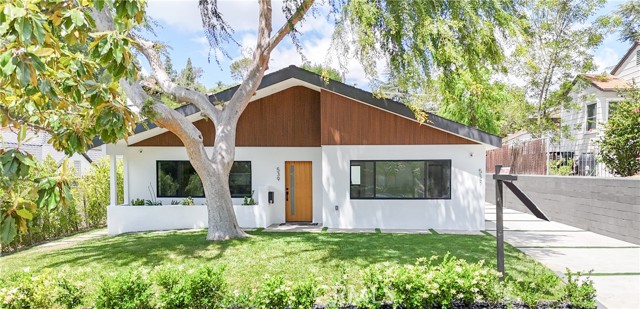 Property photo of 539 Avon AV