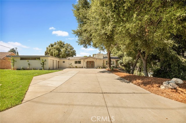 Property photo of 30777 E Sunset DR