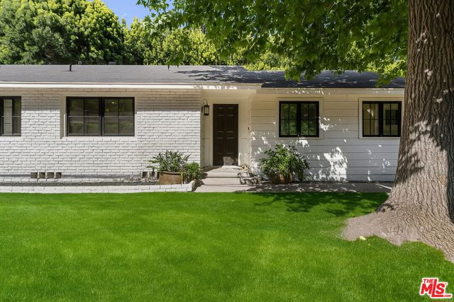 Property photo of 1450 N Bundy DR