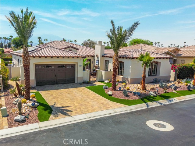Property photo of 41729 Via Aregio