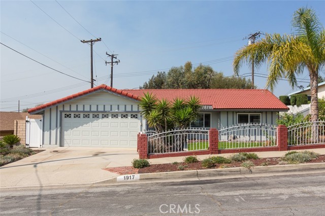 Property photo of 1917 Merle DR