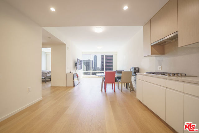 Property photo of 877 Francisco ST
