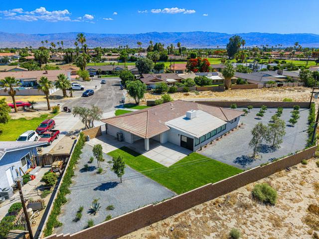 Property photo of 79869 Hummingbird LN