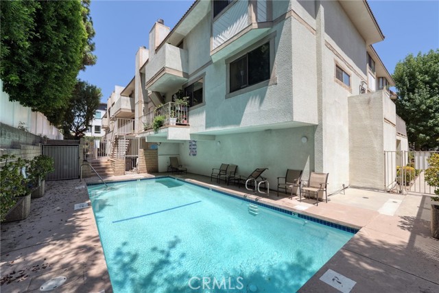 Property photo of 10229 Variel AV