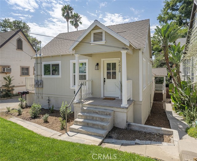 Property photo of 2626 Crestmoore PL