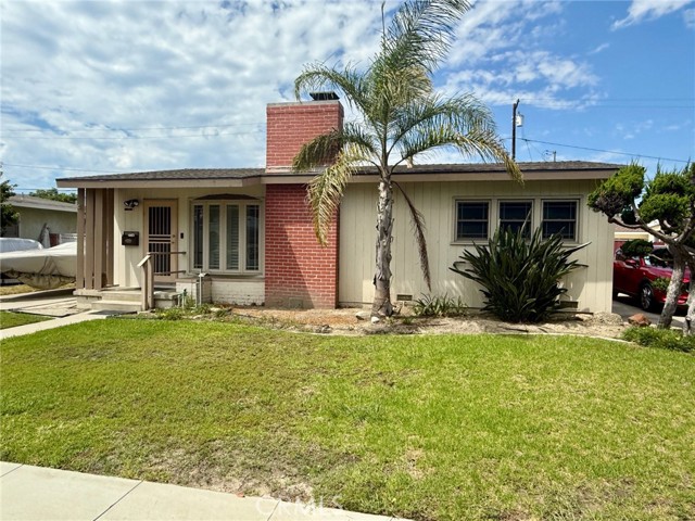 Property photo of 2381 N Bellflower BL