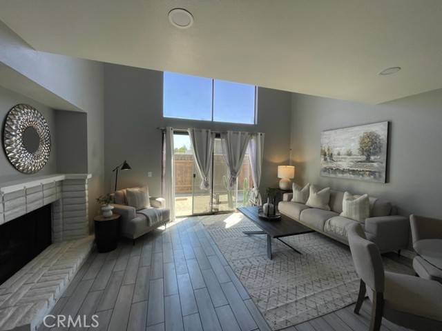 Property photo of 829 S Mountain AV
