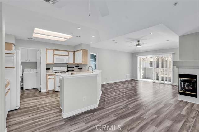 Property photo of 6631 Laurelton LN