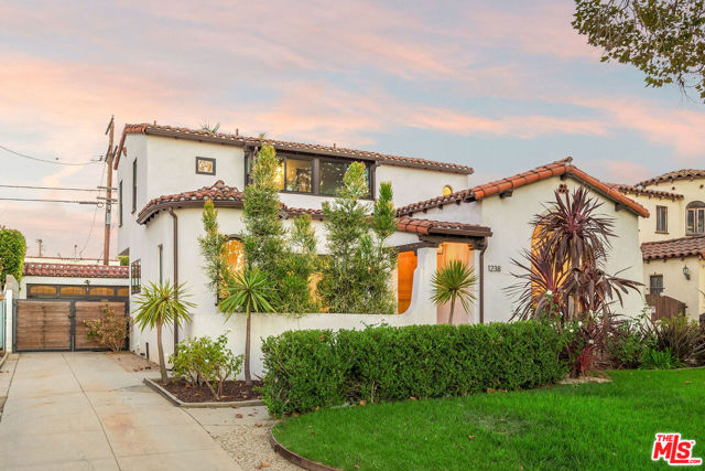 Property photo of 1238 Carmona AV