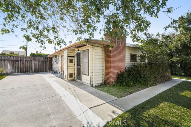 Property photo of 263 E 21st