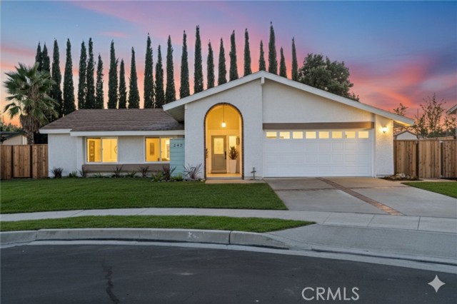 Property photo of 242 E Paddle Wheel