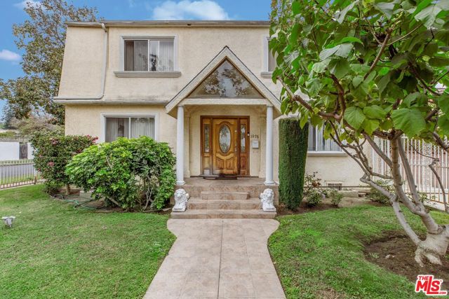 Property photo of 1976 N Catalina ST