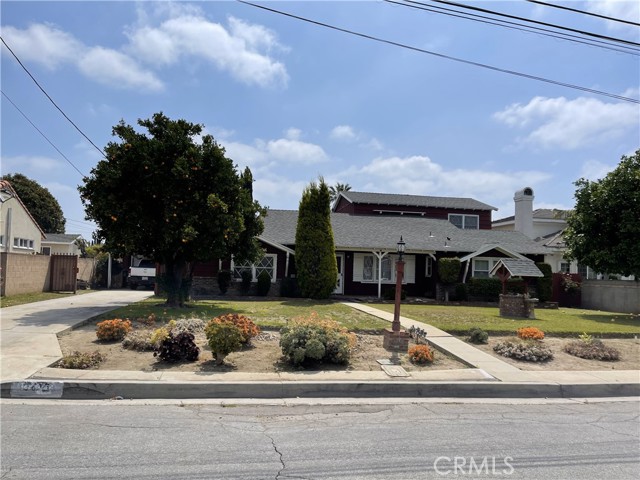 Property photo of 5016 Golden West AV