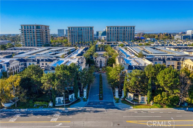 Property photo of 2408 Watermarke PL