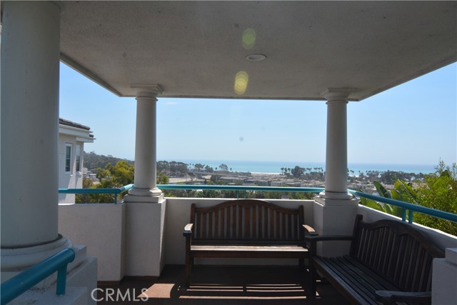 Property photo of 25422 Sea Bluffs Dr