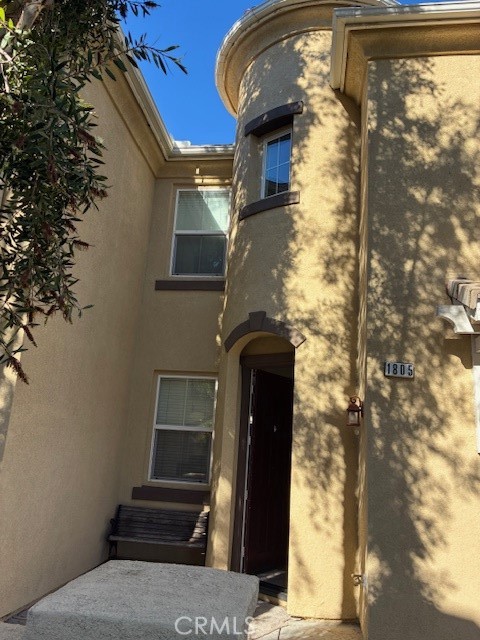 Photo of 1800 E Lakeshore