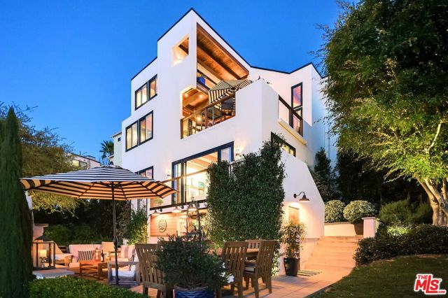 Property photo of 2913 Corral Canyon RD