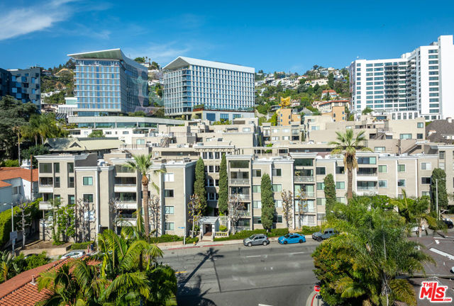 Property photo of 8455 Fountain AV