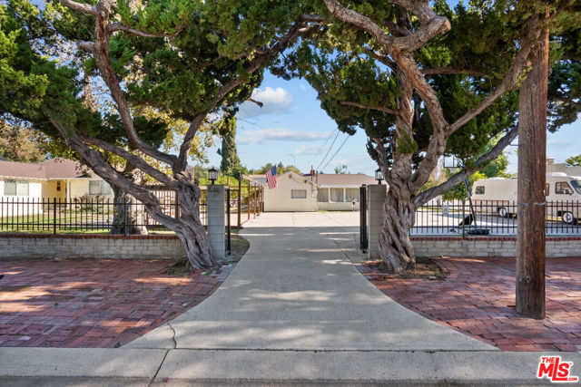 Property photo of 5708 Gentry AV