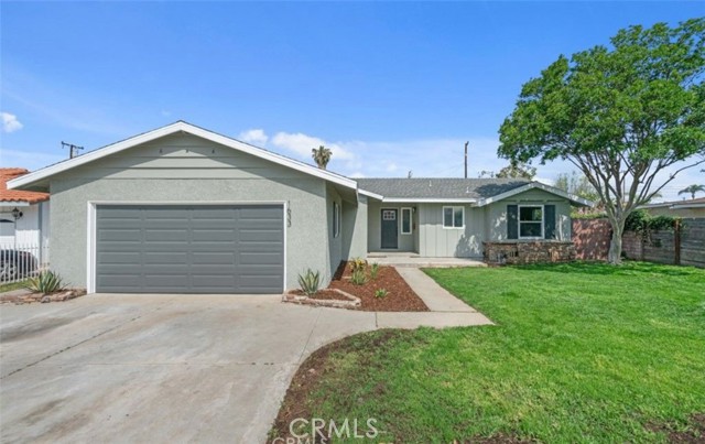 Property photo of 1633 S St Malo St