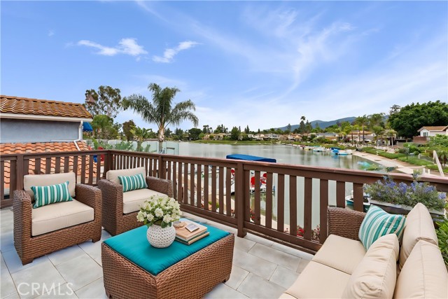 Property photo of 1558 Camelot DR