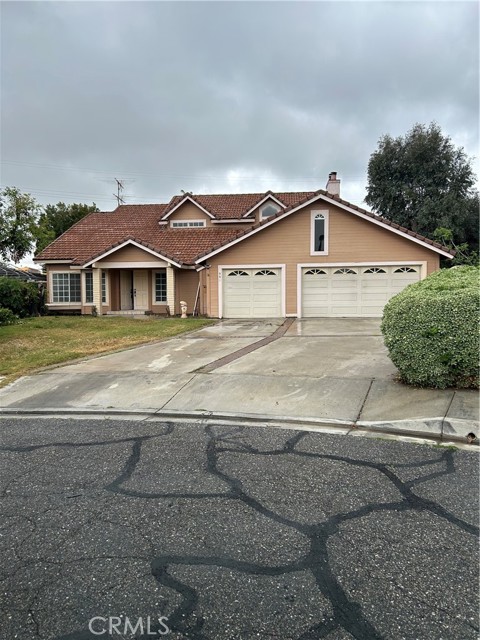 Property photo of 991 Latham ST