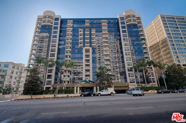 Property photo of 10724 Wilshire BL