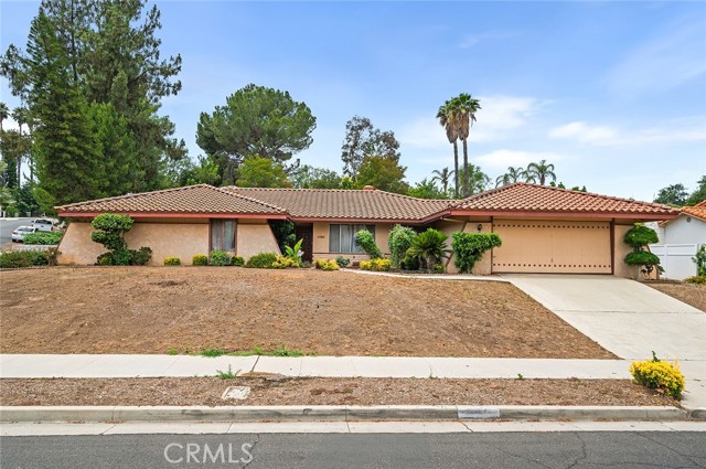 Property photo of 1500 Country Club DR