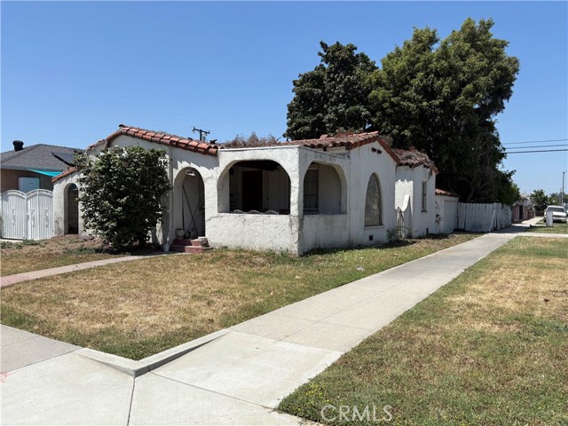 Property photo of 2391 Fashion AV