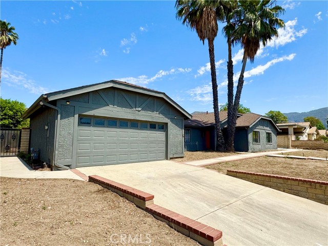 Property photo of 15301 Larkspur ST