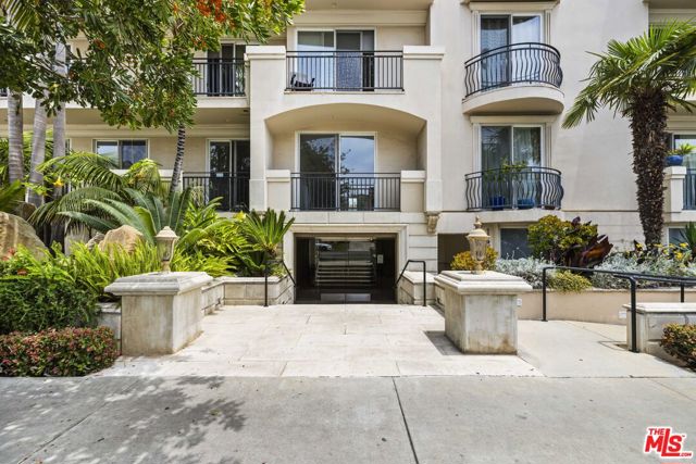 Property photo of 1450 S Beverly DR