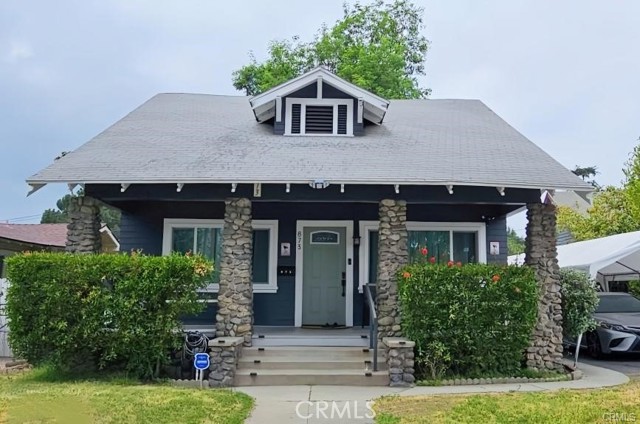 Property photo of 873 N Towne AV