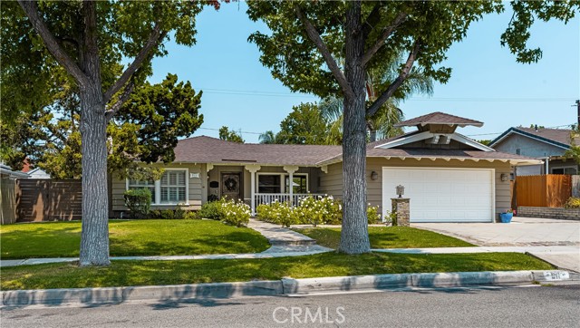 Property photo of 911 E Vista del Gaviota AV