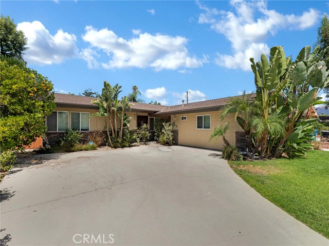 Property photo of 9527 Oso AV