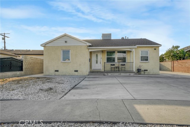 Property photo of 7663 Shadyglade AV