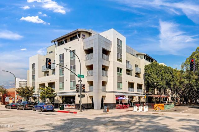 Property photo of 159 W Green ST