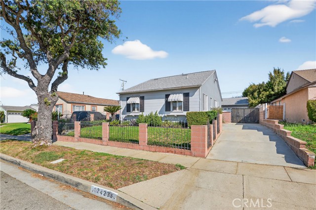 Property photo of 2423 W 118th ST