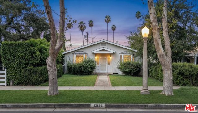 Property photo of 12129 Cantura ST