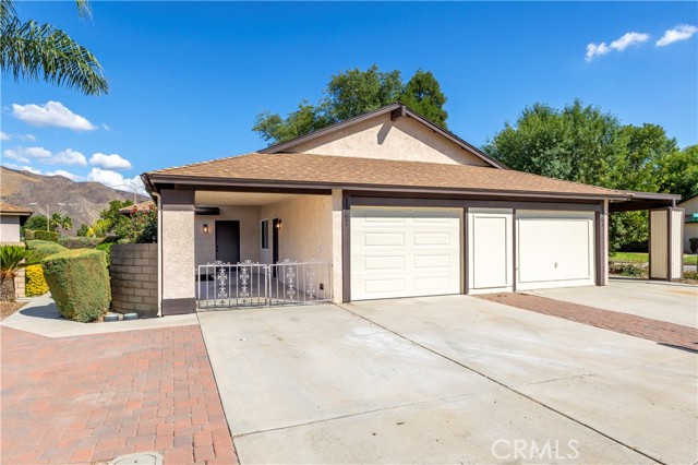 Property photo of 1367 Bushy Tail TR