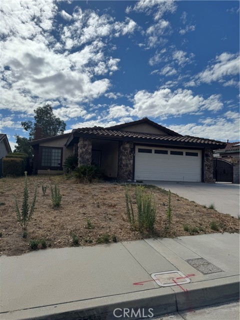 Property photo of 2505 Rosemary LN