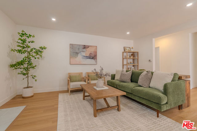 Property photo of 18521 Gramercy PL