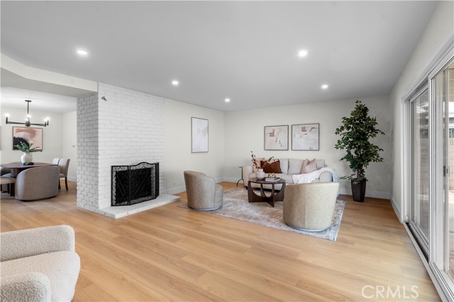 Property photo of 3349 Greenleaf DR