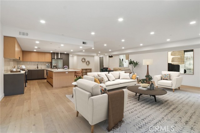 Property photo of 5110 Whitsett AV