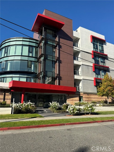 Property photo of 210 N Monterey ST