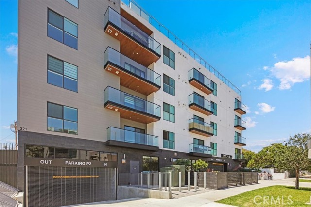 Property photo of 321 S Oxford AV