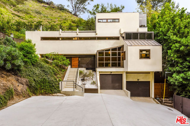 Property photo of 10443 Corfu LN