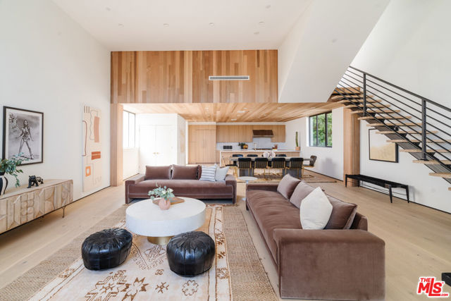 Photo of 609 Broadway St