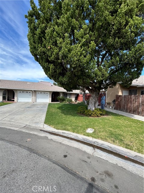 Property photo of 18901 Circle Of The Oaks