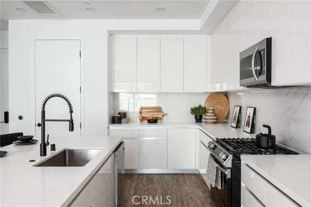 Property photo of 118 Astronaut Ellison S Onizuka Street